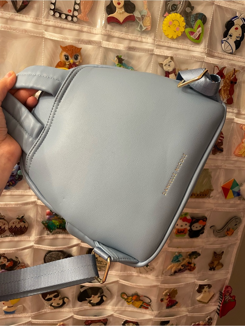 🩵PRICE FIRM🩵Danielle Nicole Disney Alice in Wonderland Direction Backpack - Picture 10 of 14